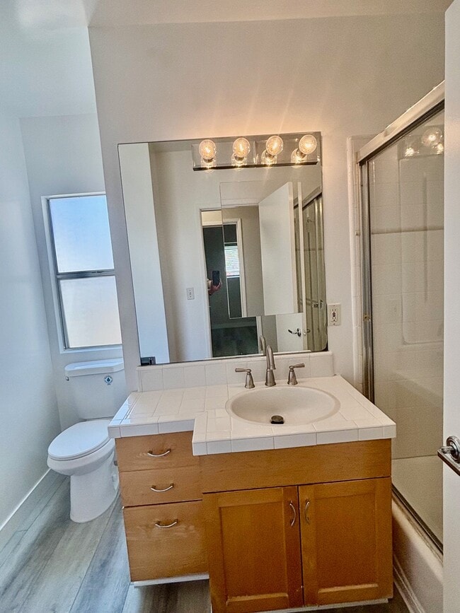 Photo - 808-812 Westmount Dr Unit 812-17