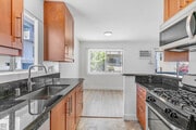 Photo - 1812 Westholme Ave Apartments