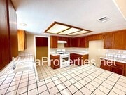 Photo - 11540 Mohawk Rd House