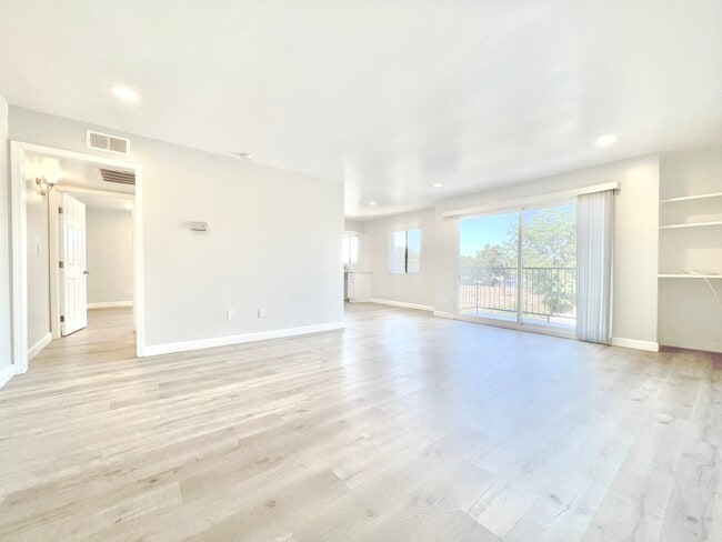 Building Photo - 7437 Haskell Avenue