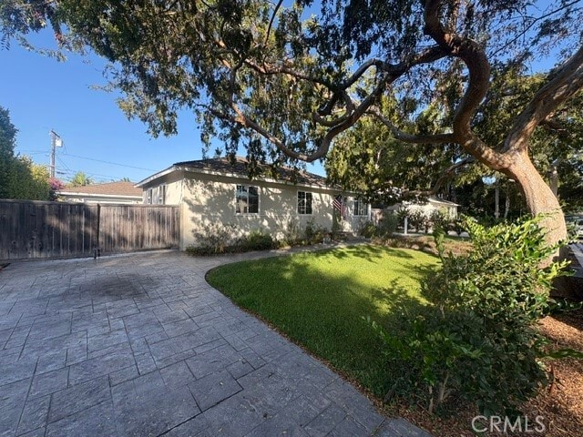 Photo - 223 Lillian Pl