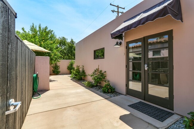 Building Photo - 133 Ocotillo Ave Unit 1