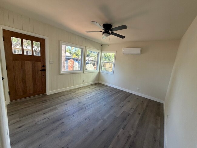 Photo - 2922 Glenhurst Ave Unit 2922 Glenhurst Ave