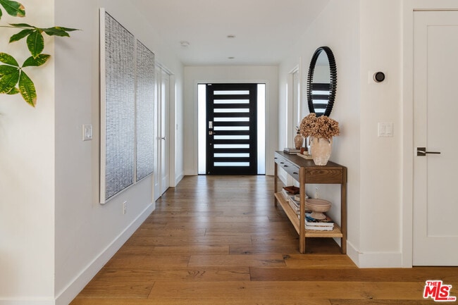 Photo - 3554 Alginet Dr