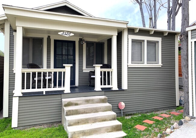 FRONT OF THE HOUSE - 3526 London St Rental