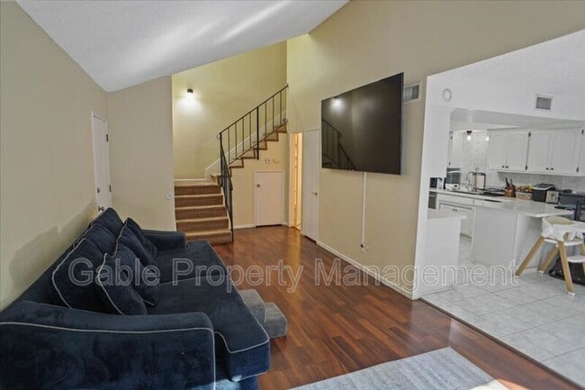 Photo - 25249 Ave Dorena