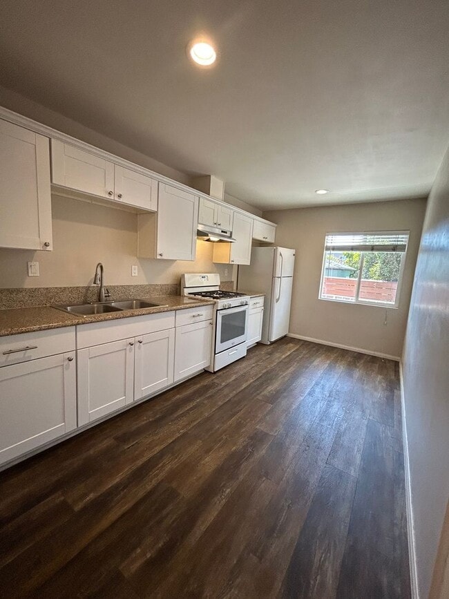 Photo - 1 Bed/1 Bath in North Park Unit 3140
