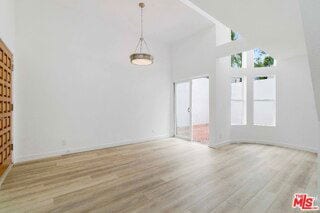 Photo - 29221 Heathercliff Rd