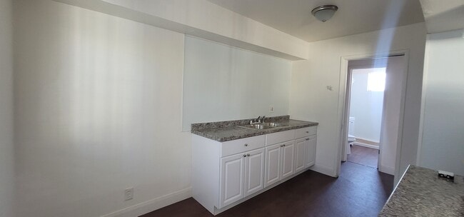 Photo - 1909 N Palmer Ct Unit A