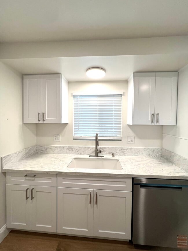 Photo - 1218 Amethyst St Unit C