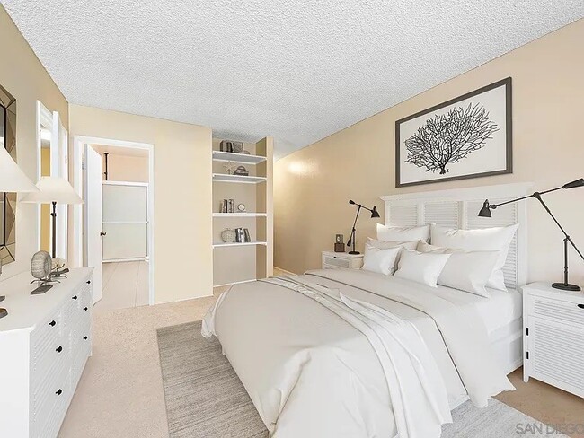 Building Photo - 4382 Caminito del Diamante Unit Playmor La Jolla