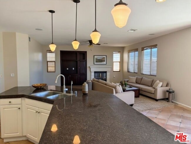 Photo - 43029 59th St W