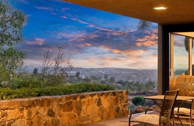 Photo - 2073 Elevado Rd
