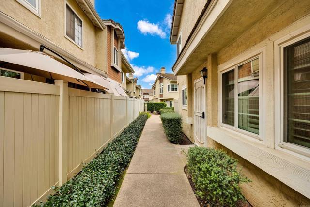 Photo - 10140 Palm Glen Dr