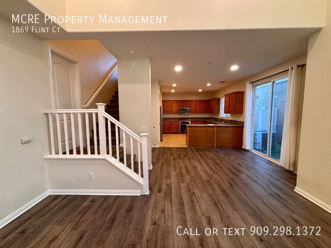 Photo - 1869 Flint Ct