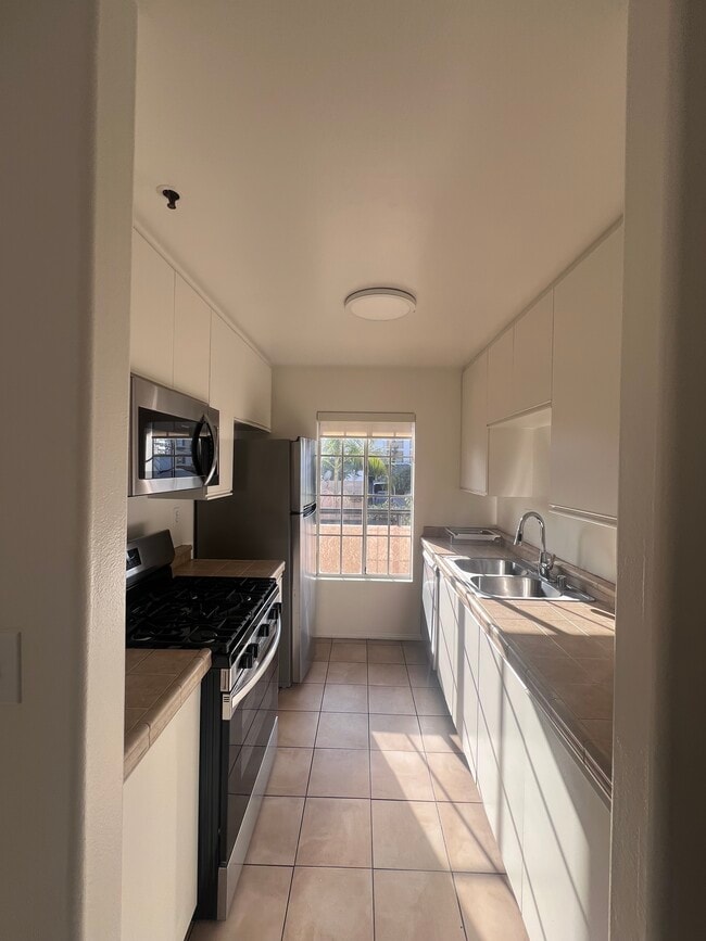 Photo - 3861 Vinton Ave