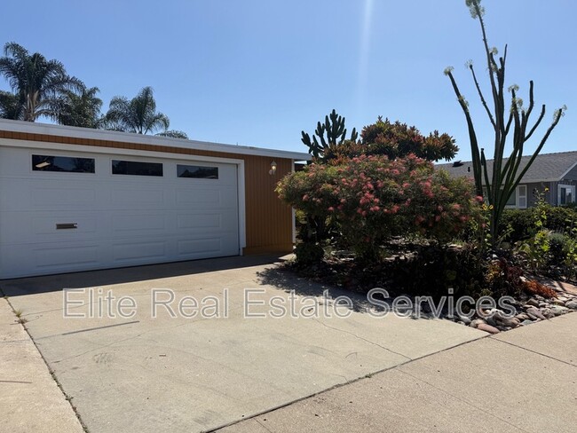 Photo - 2155 Montclair St