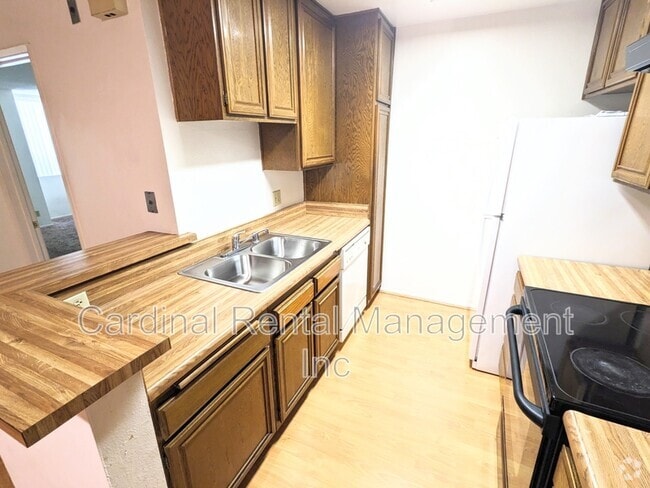 Building Photo - 3961 Via Marisol Unit 235 Rental