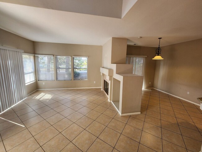 Photo - 4 Bedroom House in Eastlake - Championship Classics Community
