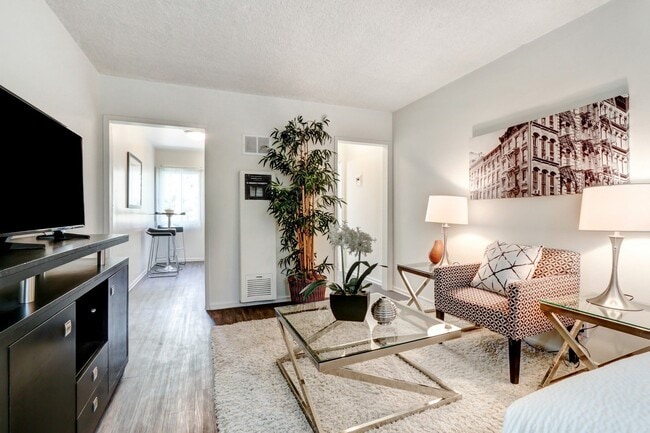 Photo - Beloit Avenue Apartments