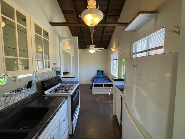 Building Photo - 2347 Pio Pico Dr Rental