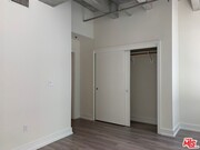 Photo - 727 W 7th St House