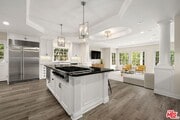 Photo - 735 Thayer Ave