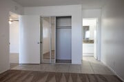 Plan B: Guest Bedroom - Anza Victoria Apartments