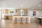 Photo - 9425 Gierson Ave