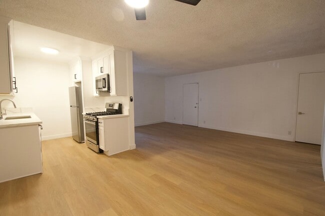 Photo - 10855 Morrison St Unit 08