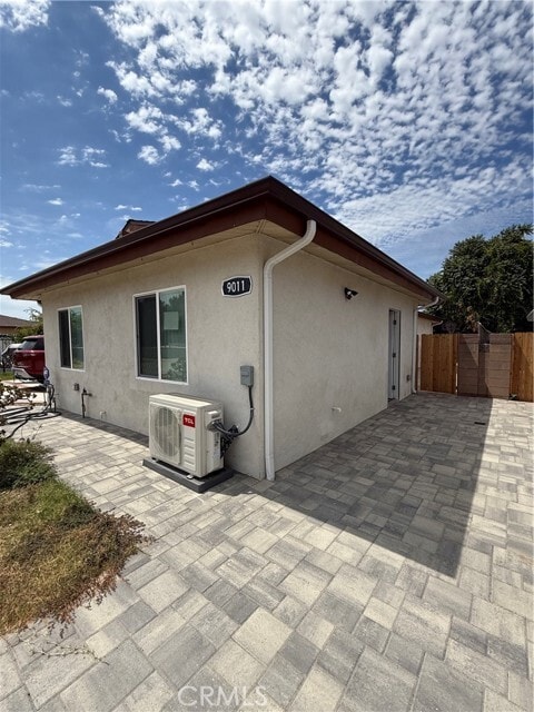 Photo - 9011 Oneida Ave