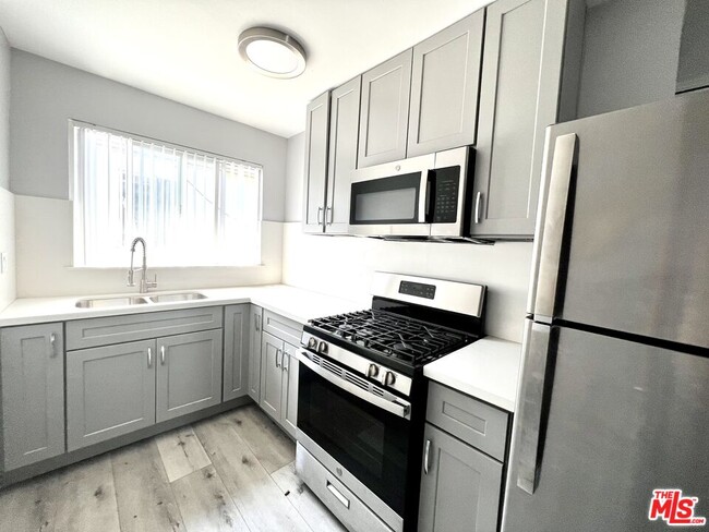 Photo - 4025 Palmyra Rd Unit 1