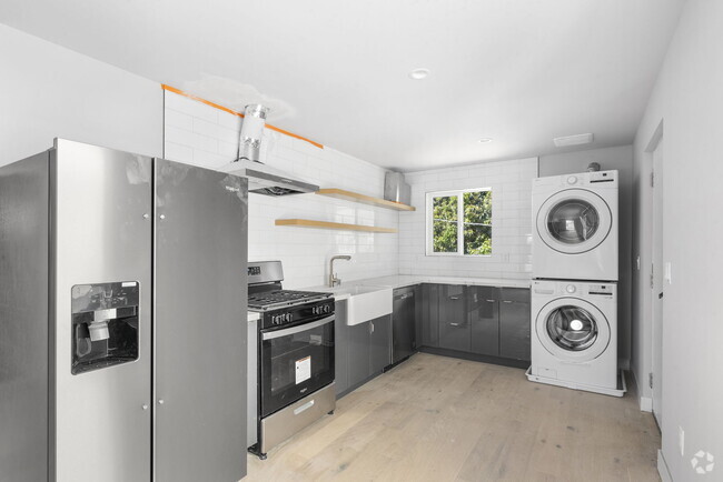 Building Photo - 5150 Ithaca Ave Unit 2 Rental
