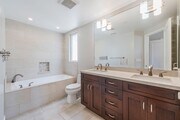 Photo - LUXURIOUS-CONTEMPORARY TOWNHOUSE W/ AMAZIN...