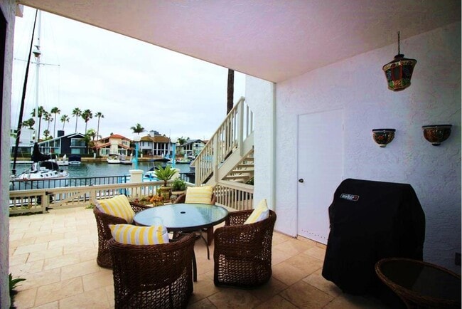 Photo - 43 Kingston Ct S