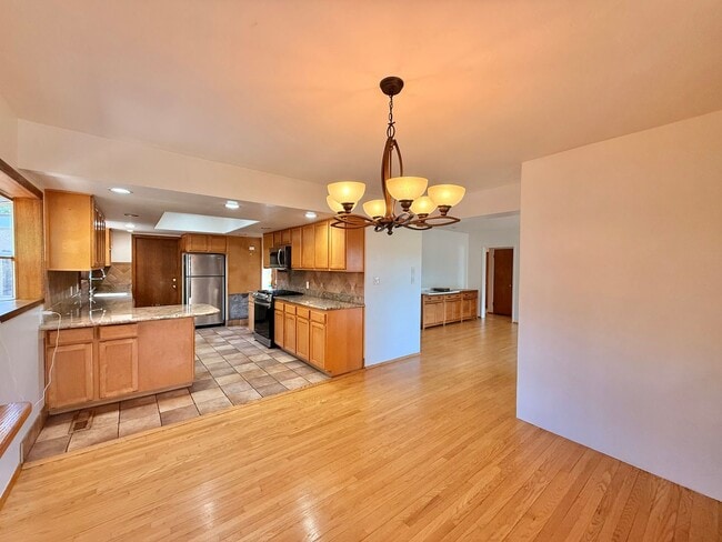 Photo - 5616 Marne Ave