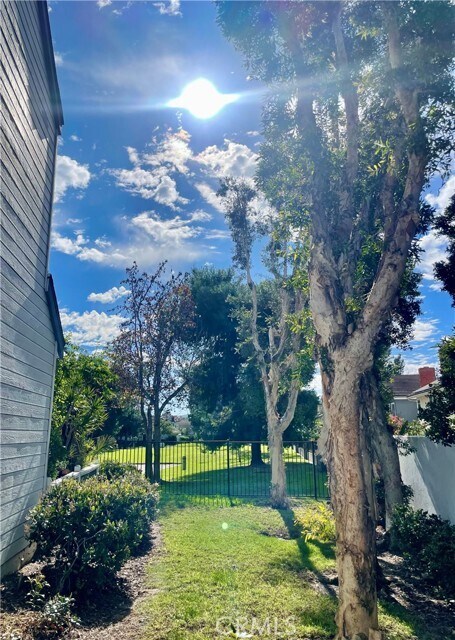 Photo - 27 Briarglen Unit 10