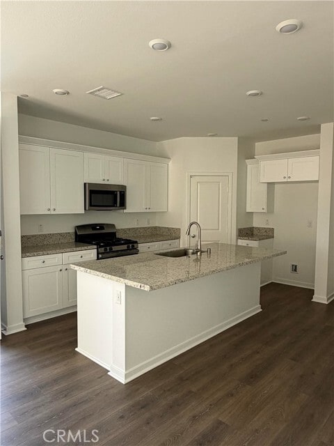 Photo - 32879 Manhattan Ave