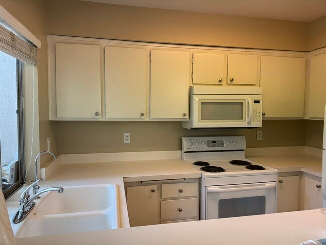 Photo - 1353 Caminito Gabaldon Unit D