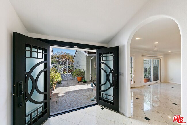 Photo - 32173 Sailview Ln