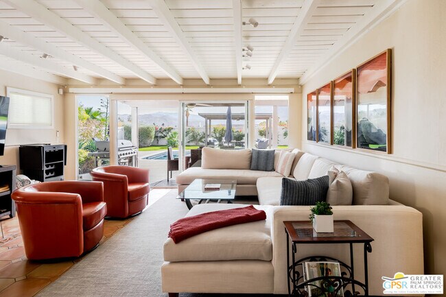 Photo - 477 E Vía Colusa