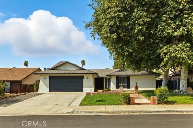 Photo - 315 Maravilla Dr House