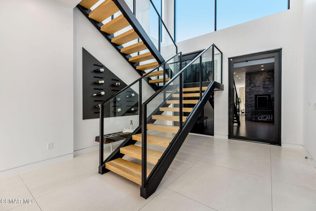 Photo - 829 Flower Ave