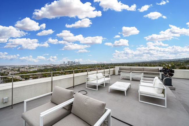 Photo - 838 N Doheny Dr Condo Unit 1102