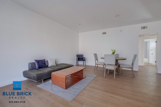 Photo - 5312 Corteen Pl Unit 16