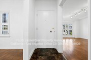 Photo - 1534 S Hayworth Ave