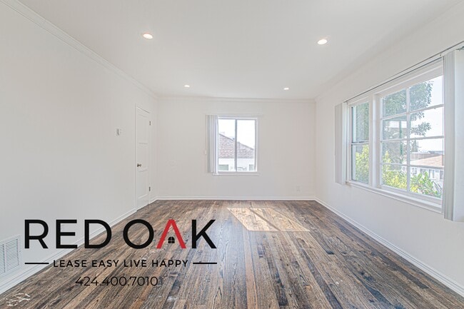 Photo - 512 Normandie Ave Unit 3