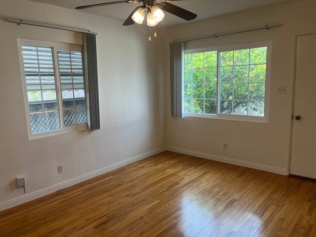 living space flooded with natural light - 1126 E Palmer Ave Unit B