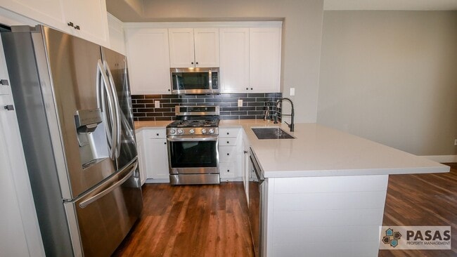 Photo - Modern Corner-Unit Condo with tandem 2-Car Garage in Central San Diego