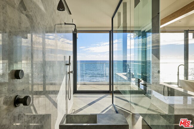 Photo - 24548 Malibu Rd